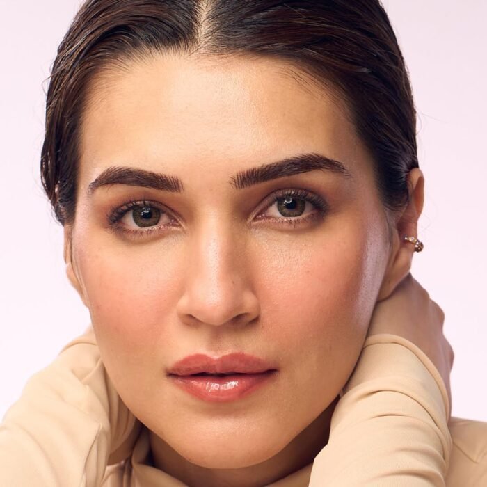 Hyphen Tinted Lip Balm - Hazel | 1% Vitamin E, 2% Squalane & Peptides | Brightening Lip Balm for Dark Lips | Winter Lip Care| 24h Moisturization & Hydration for Dry & Chapped Lips - 10 g, Brown - Image 2