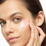 L'Oreal Pariseye Cream To Reduce Puffiness, Lines And Dark Circles, L'Oreal Paris Skincare Dermo-Expertise Eye Defense Eye Cream With Caffeine And Hyaluronic Acid For All Skin Types, 0. 5 Oz. - Image 7